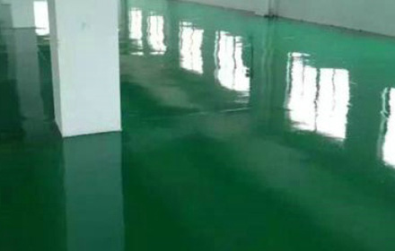 環氧地坪漆施工后平整度不夠高的原因是什么？